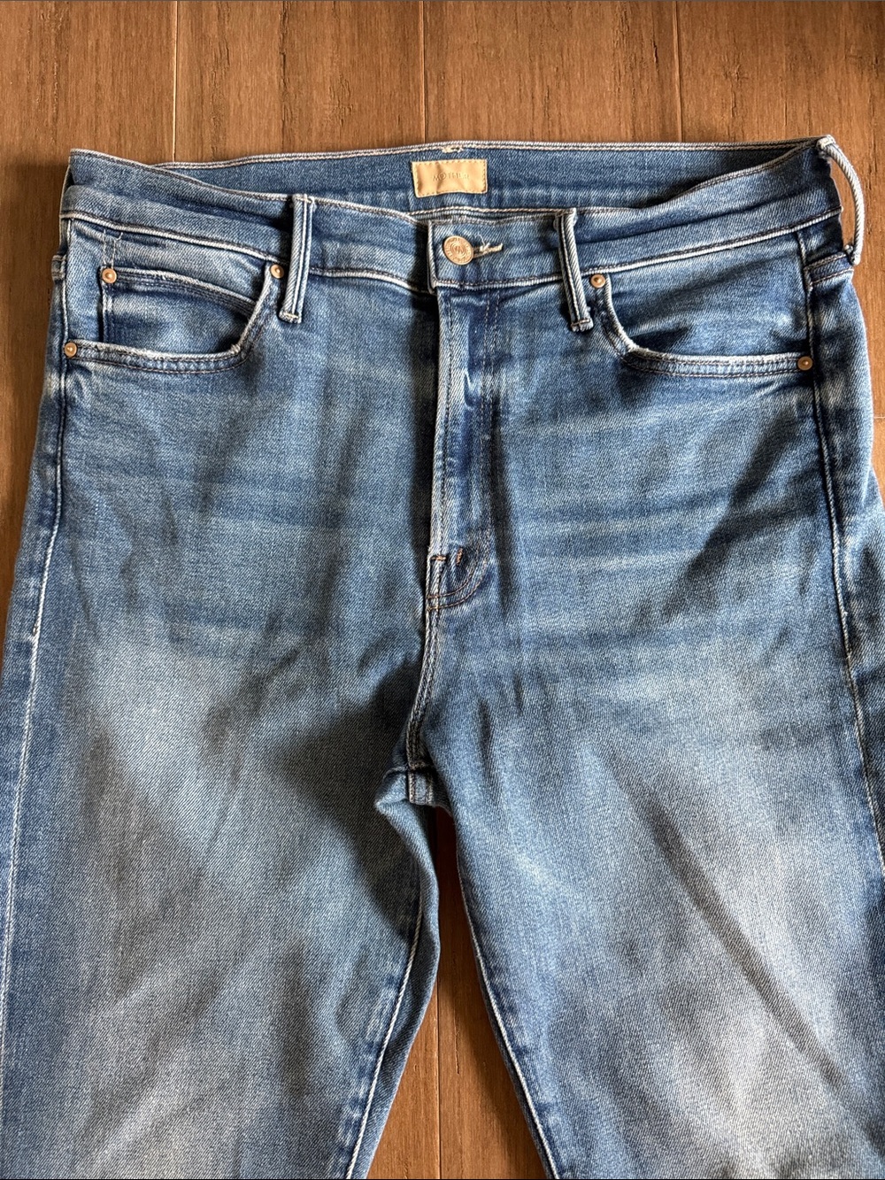 MOTHER The Rascal Ankle Fray Jeans - Picture 2 of 6